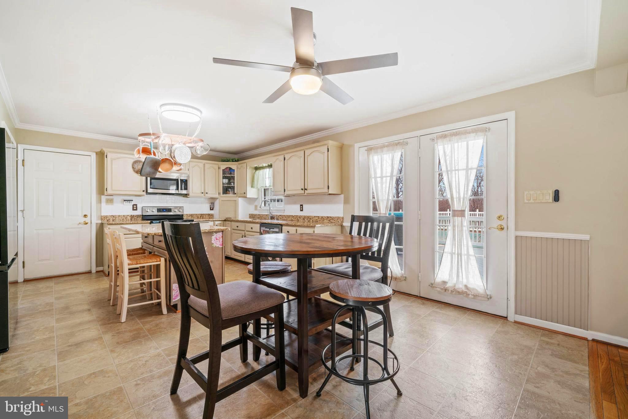 UNIONTOWN - Residential