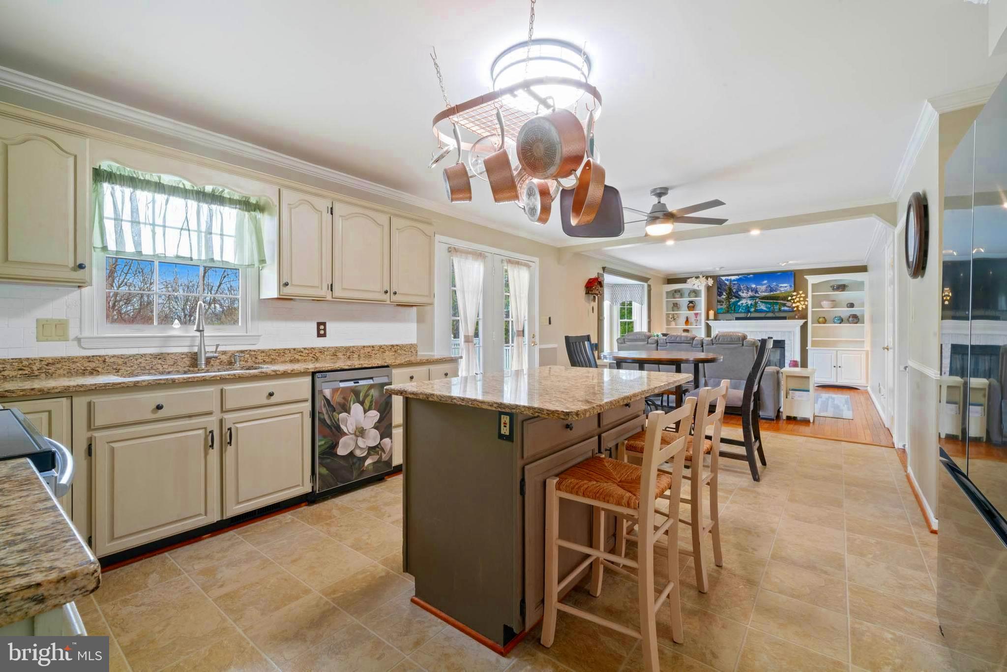 UNIONTOWN - Residential