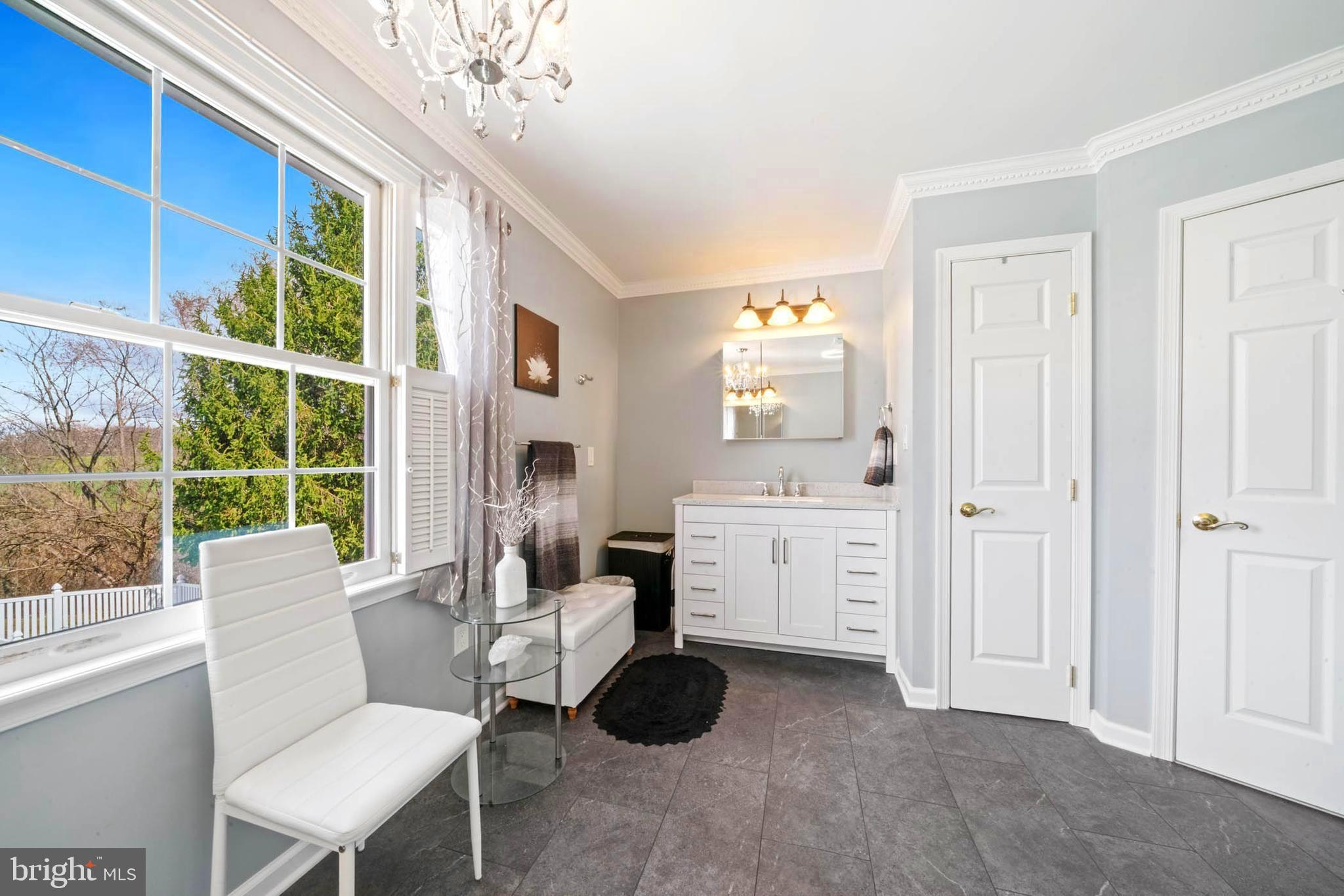 UNIONTOWN - Residential