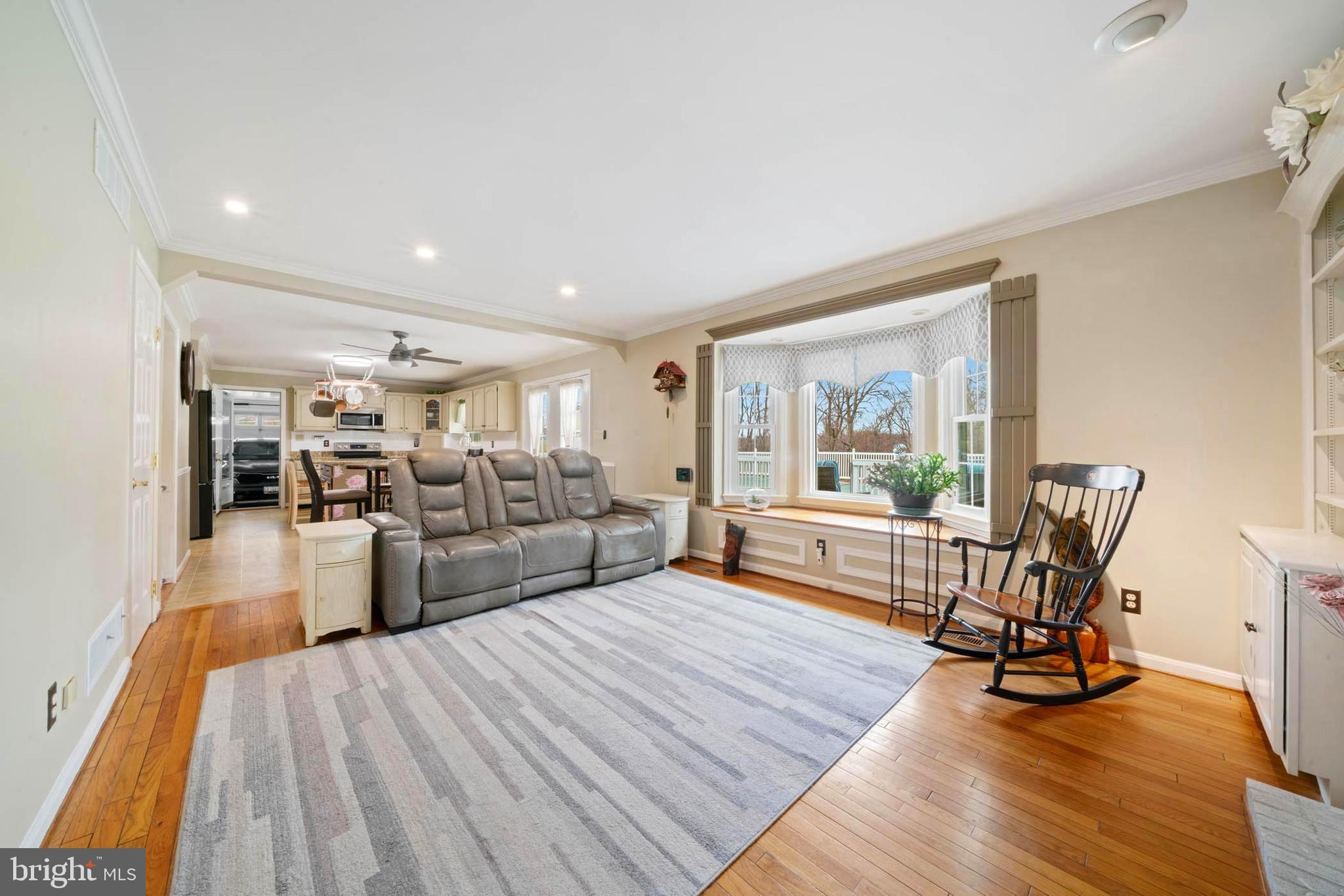 UNIONTOWN - Residential