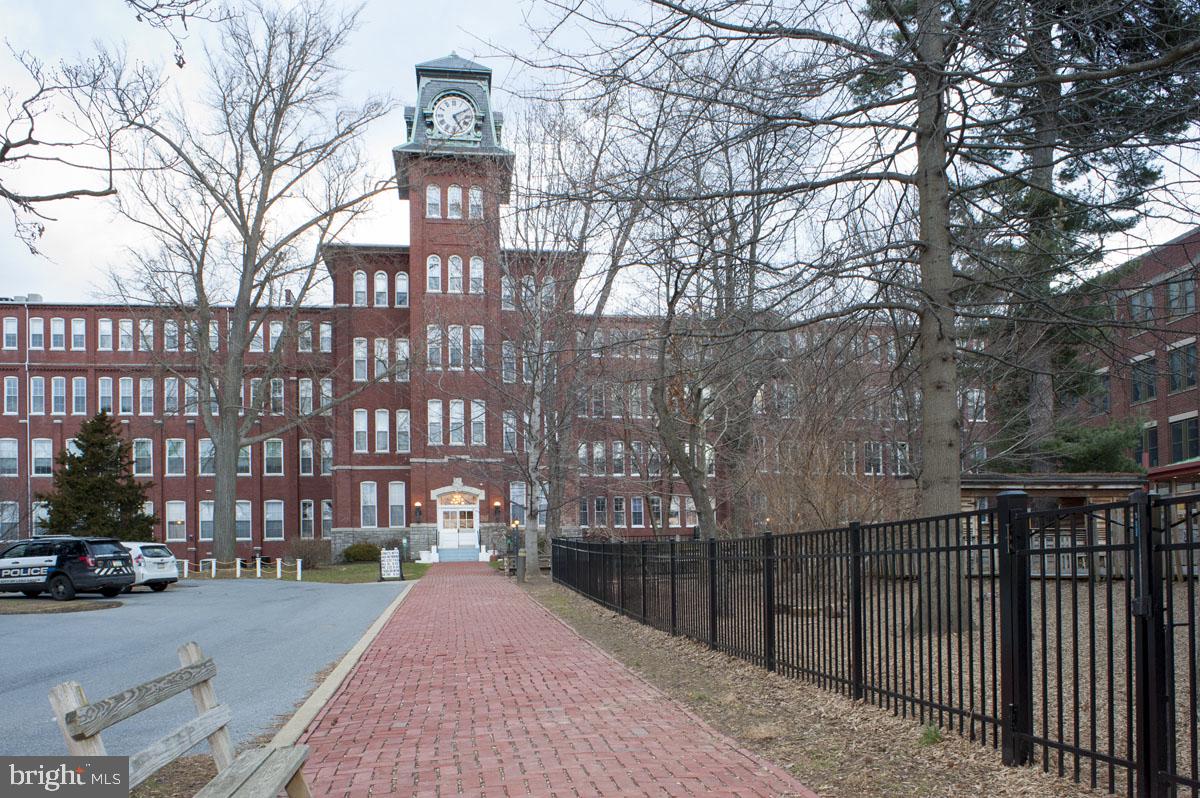 CLOCK TOWERS - Residential