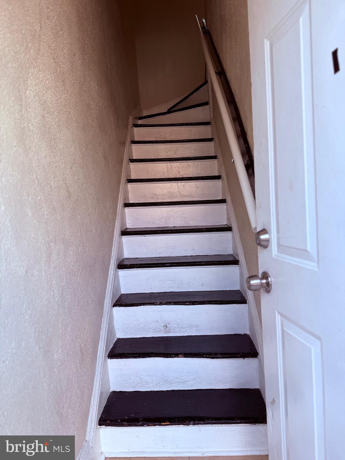 528-530 HOBART PLACE NW