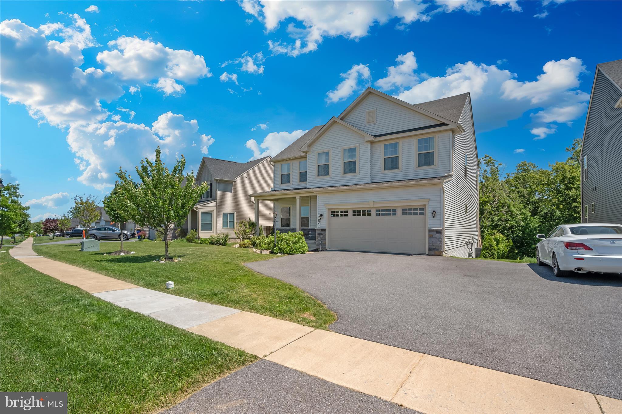 LAKE LINGANORE EAGLEHEAD - Residential