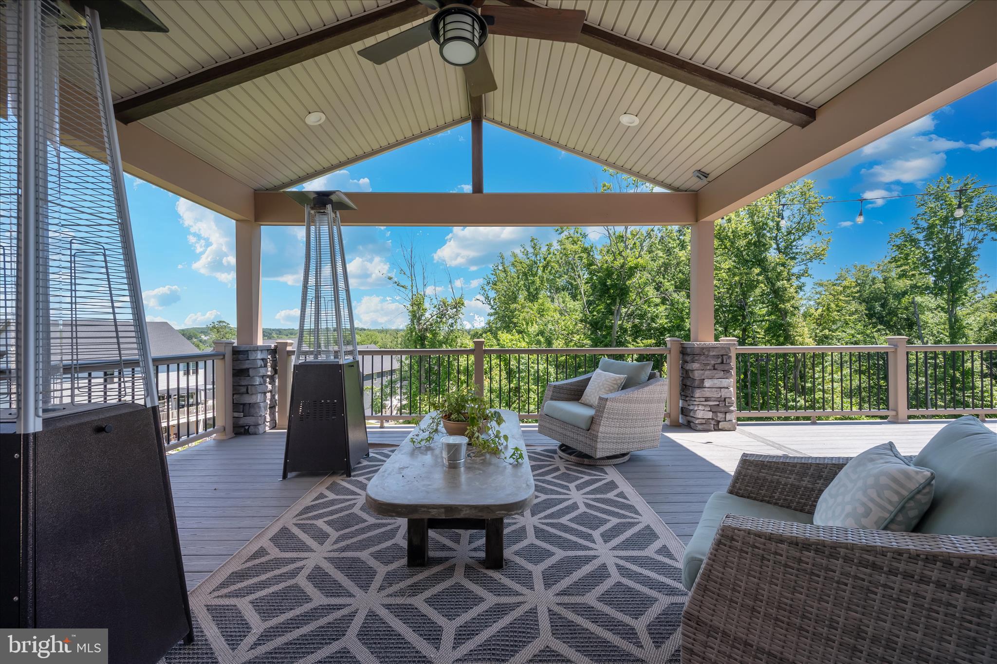 LAKE LINGANORE EAGLEHEAD - Residential