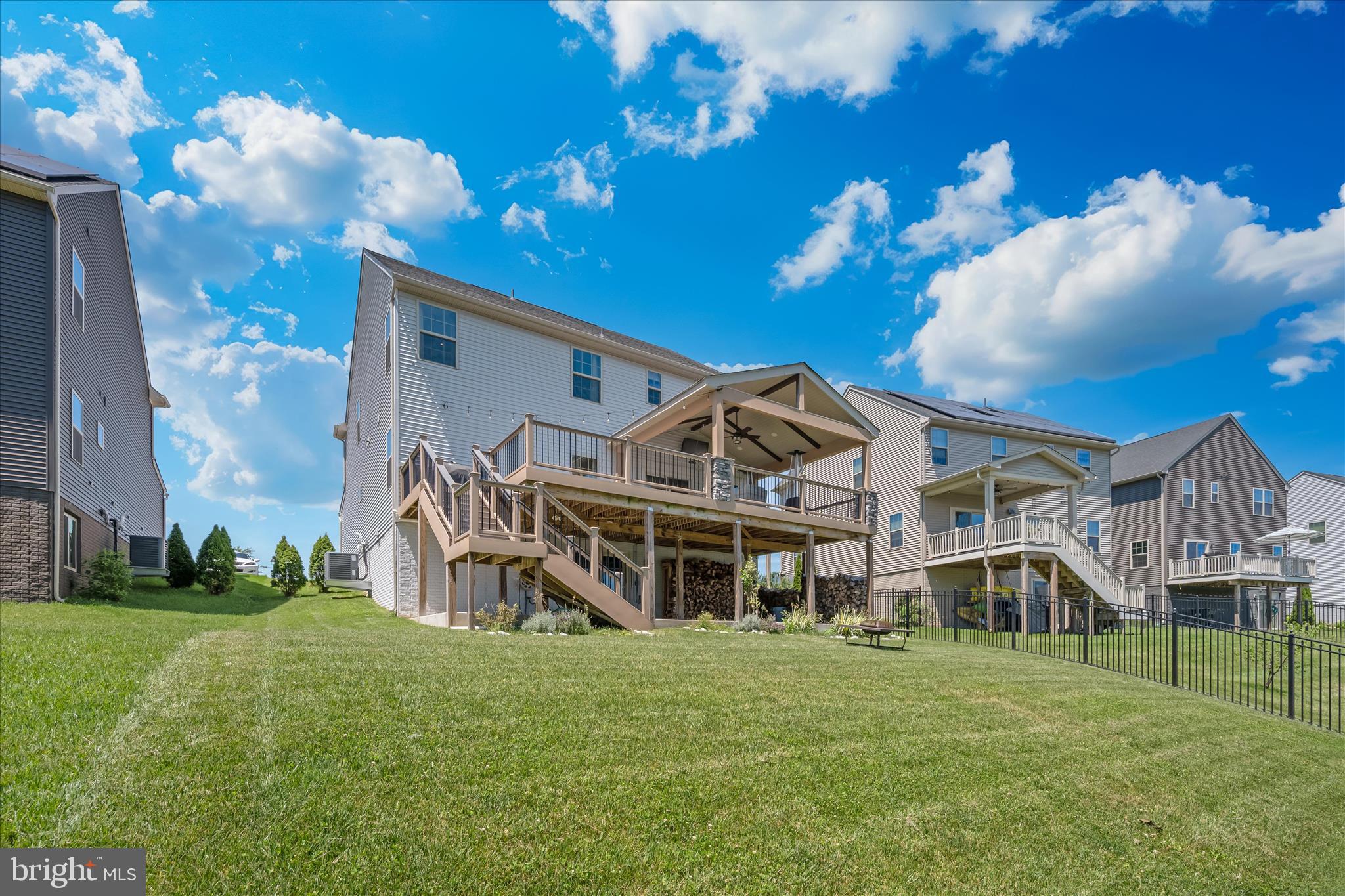 LAKE LINGANORE EAGLEHEAD - Residential