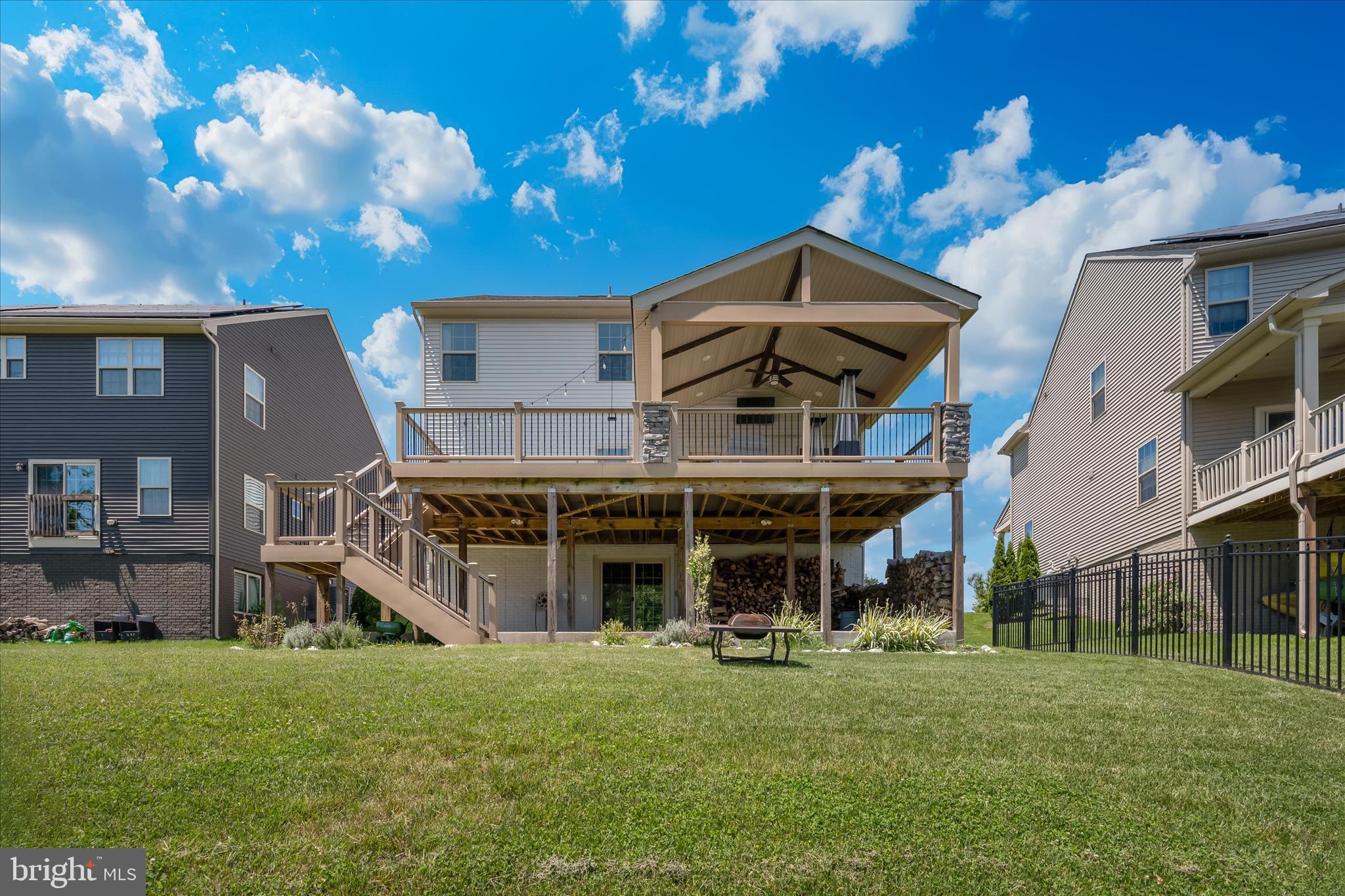 LAKE LINGANORE EAGLEHEAD - Residential