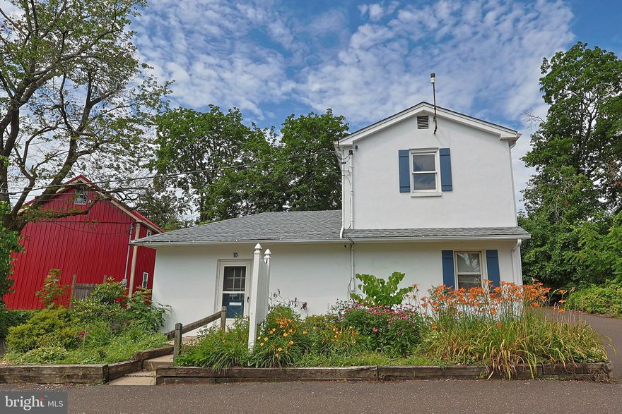 Just waiting to be returned to the glory of a residential home, this property is the perfect opportunity  to bring your vision to life in the vibrant center of Chalfont Boro.   <---POTENTIAL--->  Currently configured as office space, this property sits in the Borough Commercial District which offers the flexibility to be returned to a residential home or potentially any of the other uses associated with the current BC Zoning classification.    <---ABOUT THE PROPERTY---> The main floor features an open functional layout complete with a half bathroom and a large utility/storage area while a separate, unfinished upper level with its own private entrance offers additional potential—whether for expansion or additional storage.  Outside you'll find ample off-street parking on a flat lot all of which is centrally located to local shops, dining, and public transit.  Schedule an appointment today to see what 10 Kerns Ave has to offer you.