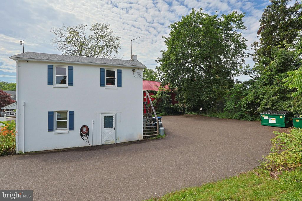 Photo of 10 Kerns Avenue, CHALFONT, PA 18914 (MLS # PABU2104940)