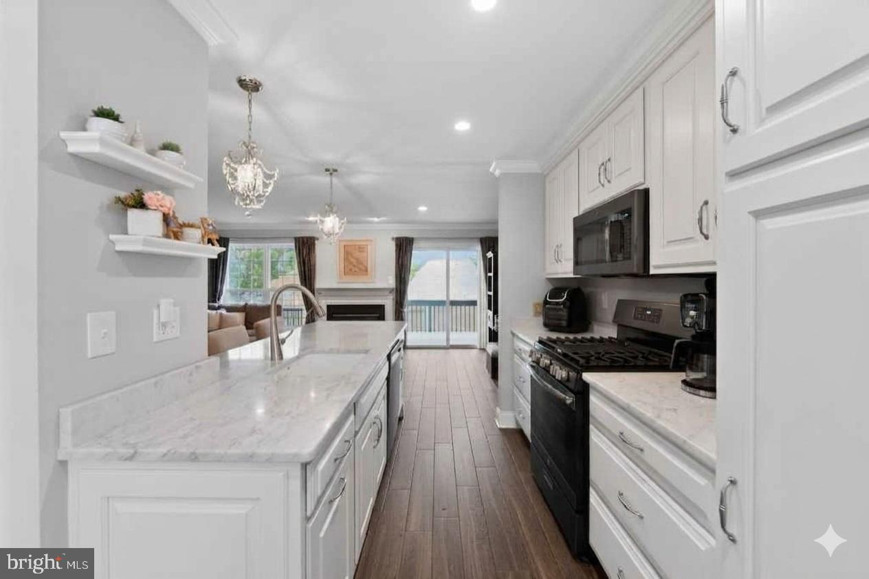 CHARLESTOWN HUNT - Residential