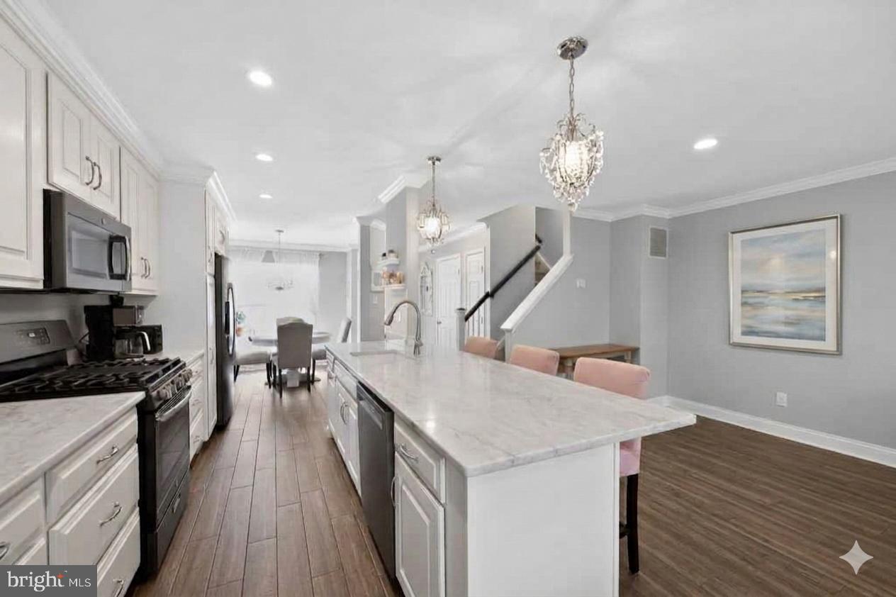 CHARLESTOWN HUNT - Residential