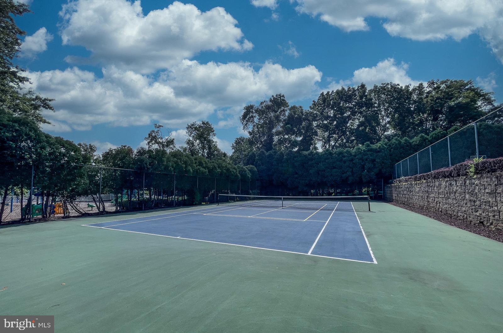 CHARLESTOWN HUNT - Residential