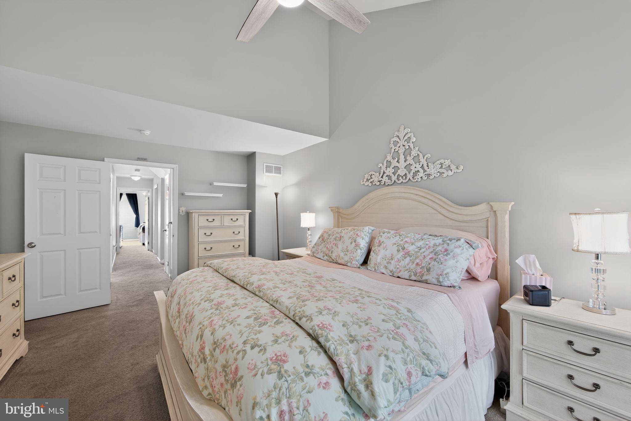 CHARLESTOWN HUNT - Residential