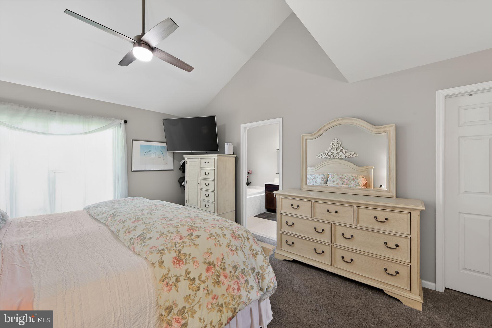 CHARLESTOWN HUNT - Residential