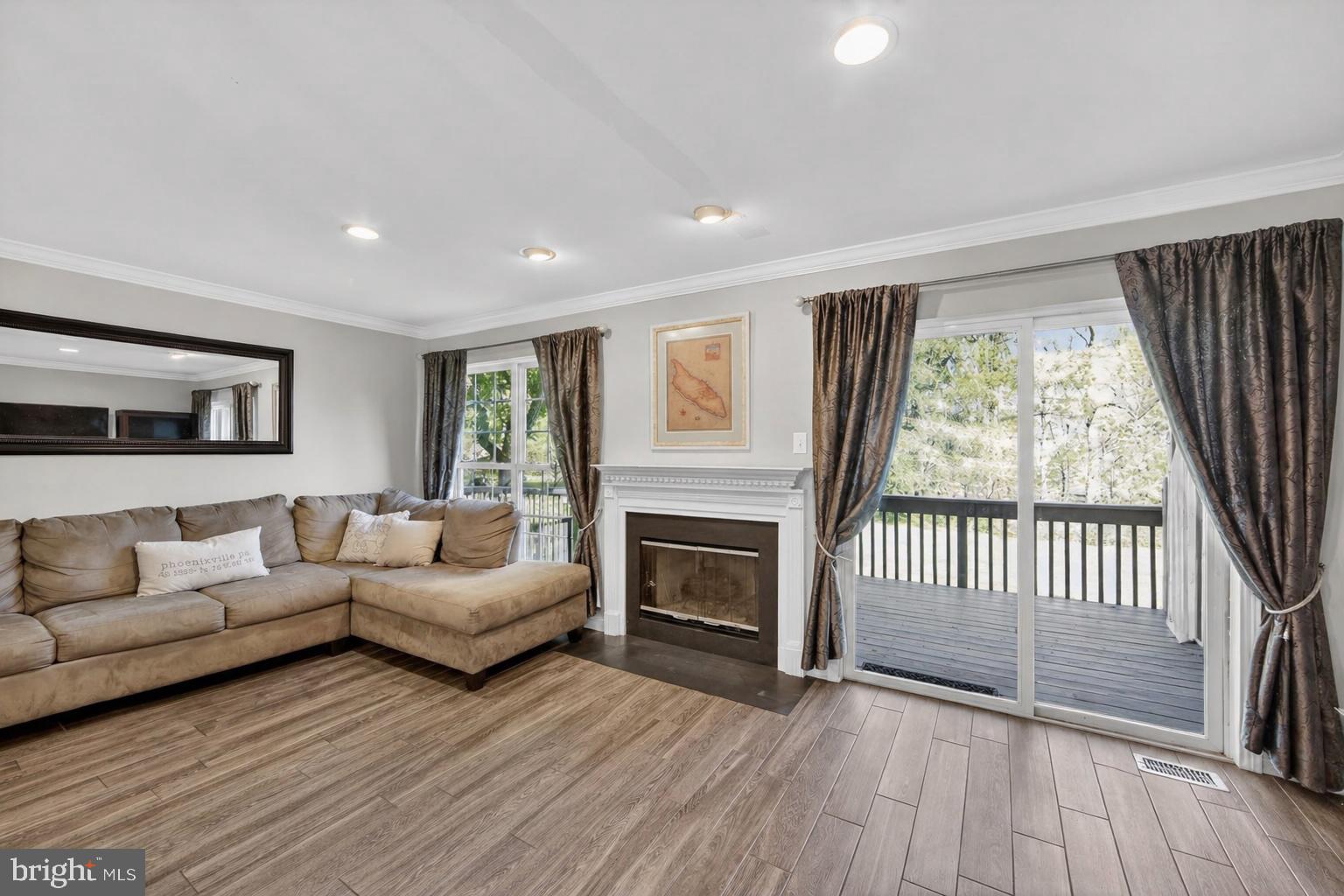 CHARLESTOWN HUNT - Residential