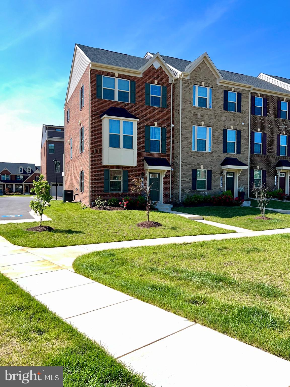 TIMOTHY BRANCH TOWNS - Residential Lease