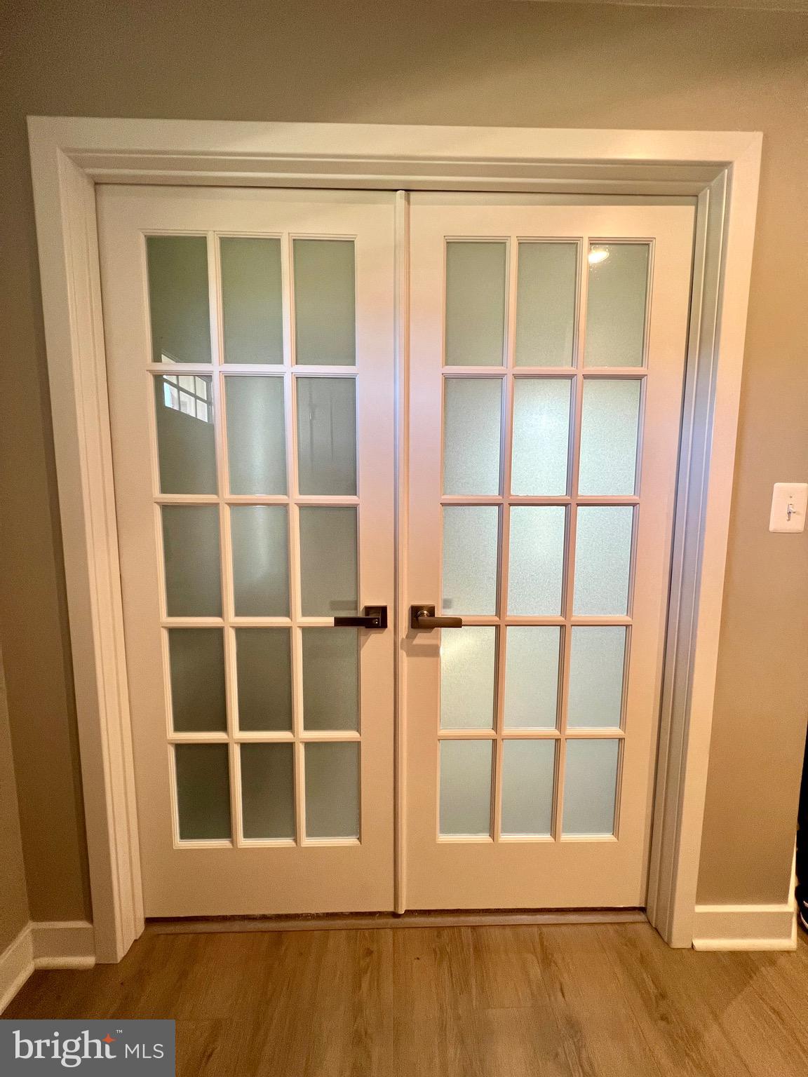 TIMOTHY BRANCH TOWNS - Residential Lease