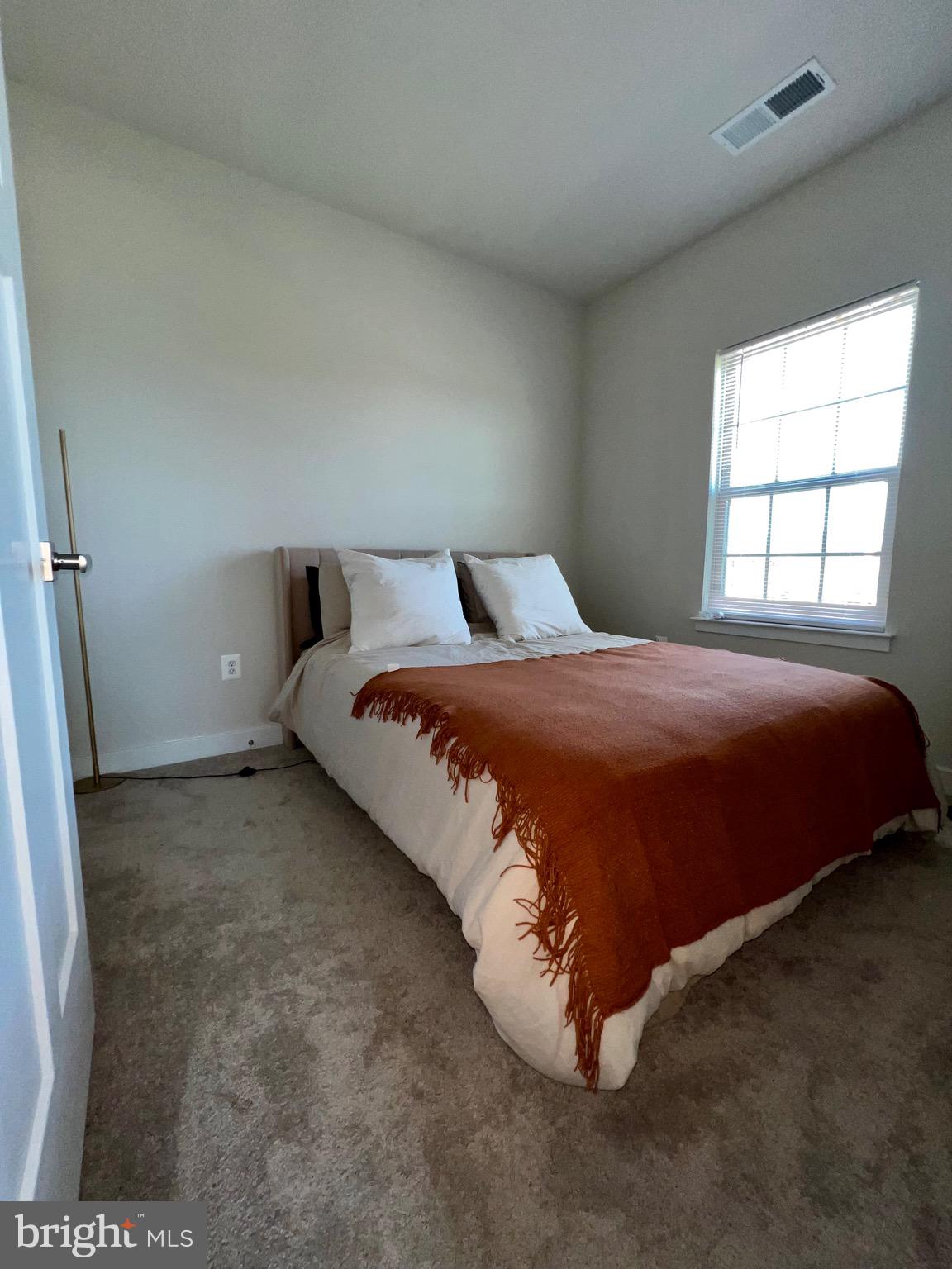 TIMOTHY BRANCH TOWNS - Residential Lease