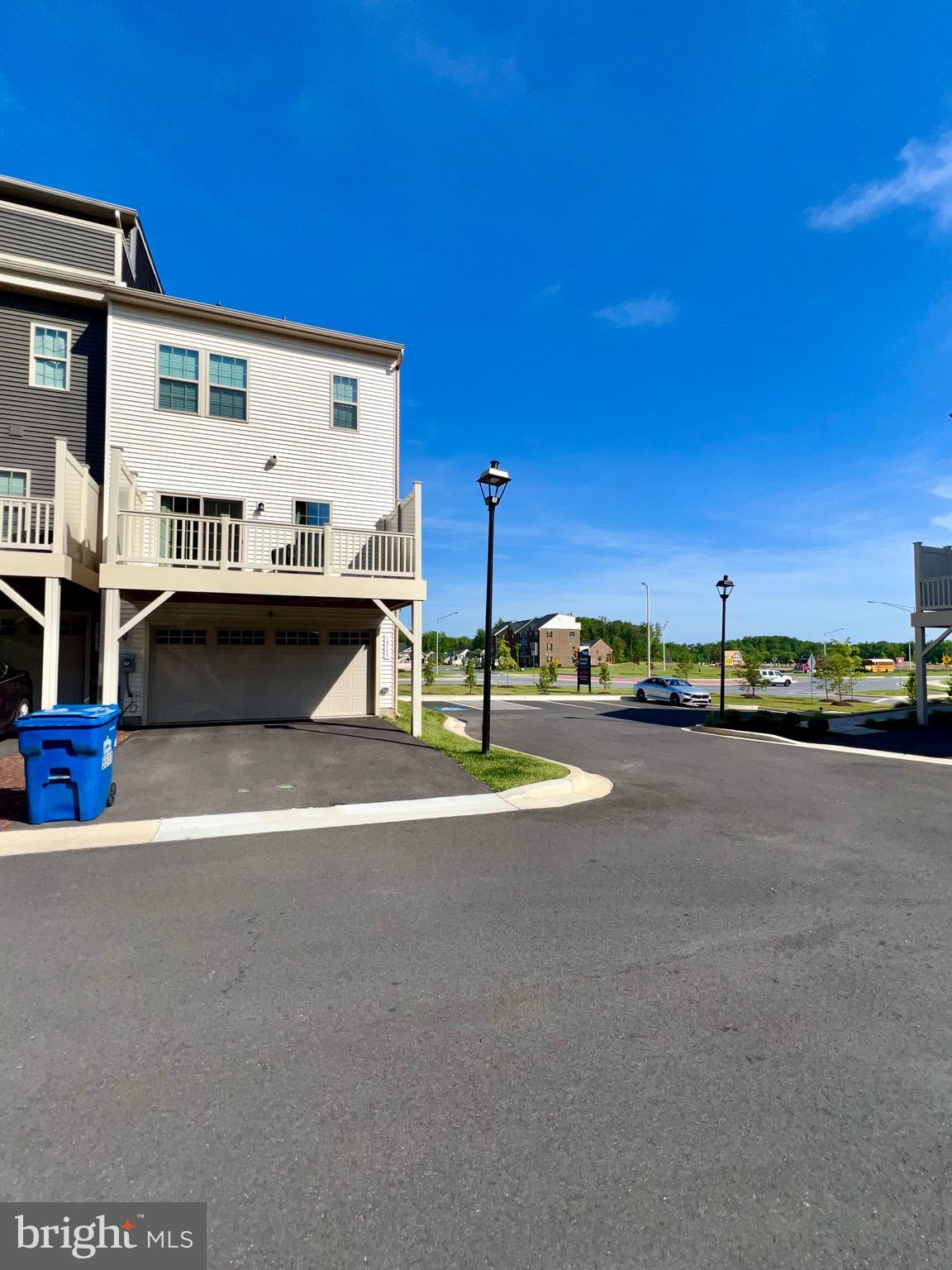 TIMOTHY BRANCH TOWNS - Residential Lease