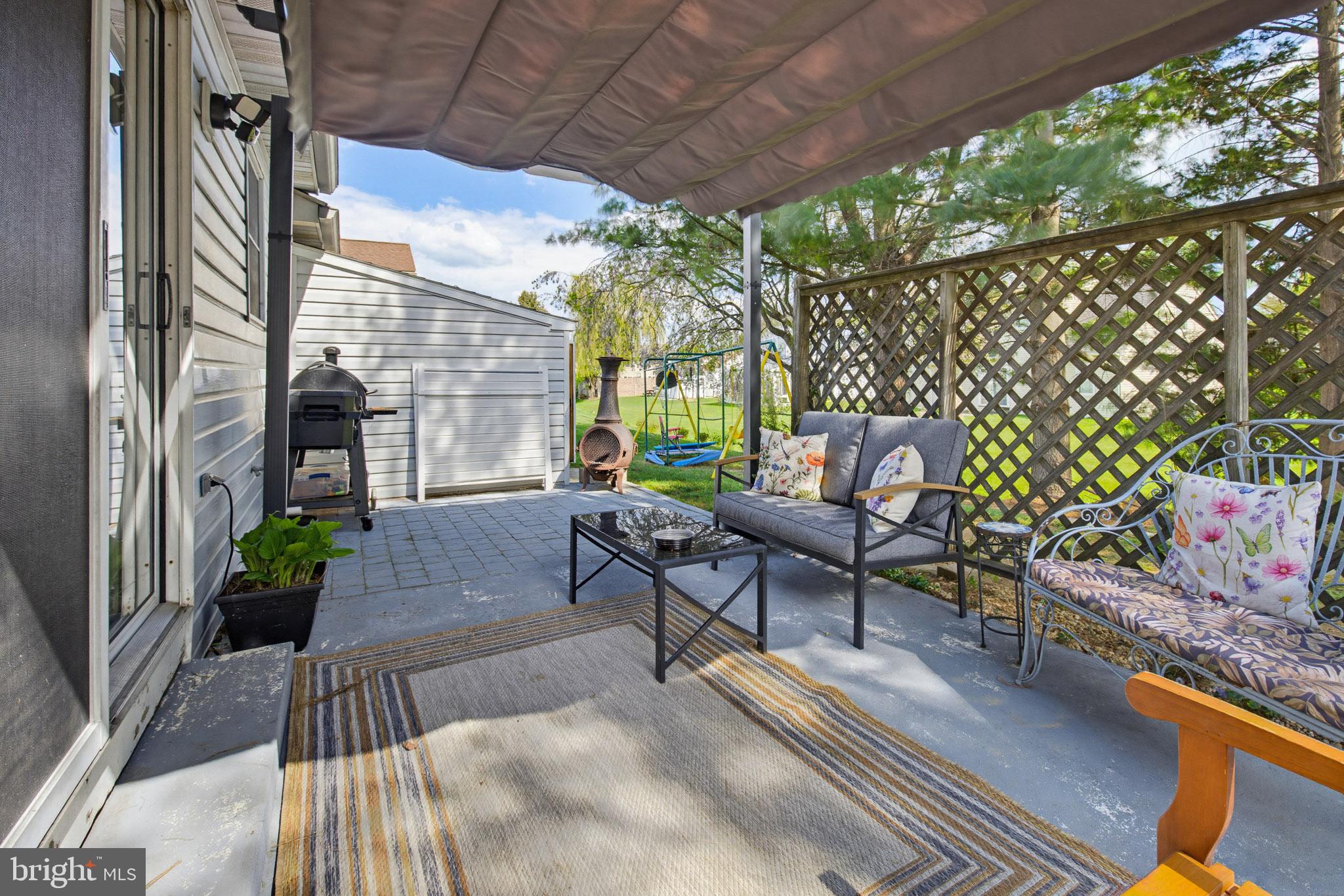 NEW HOLLAND BOROUGH - Residential