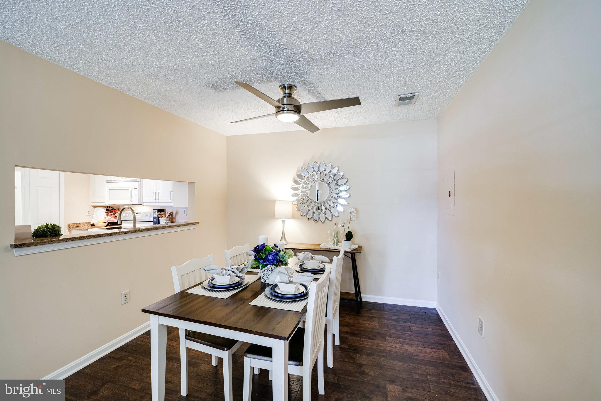 VICTORIA CROSSINGS AT MANCHESTER LAKES - Residential