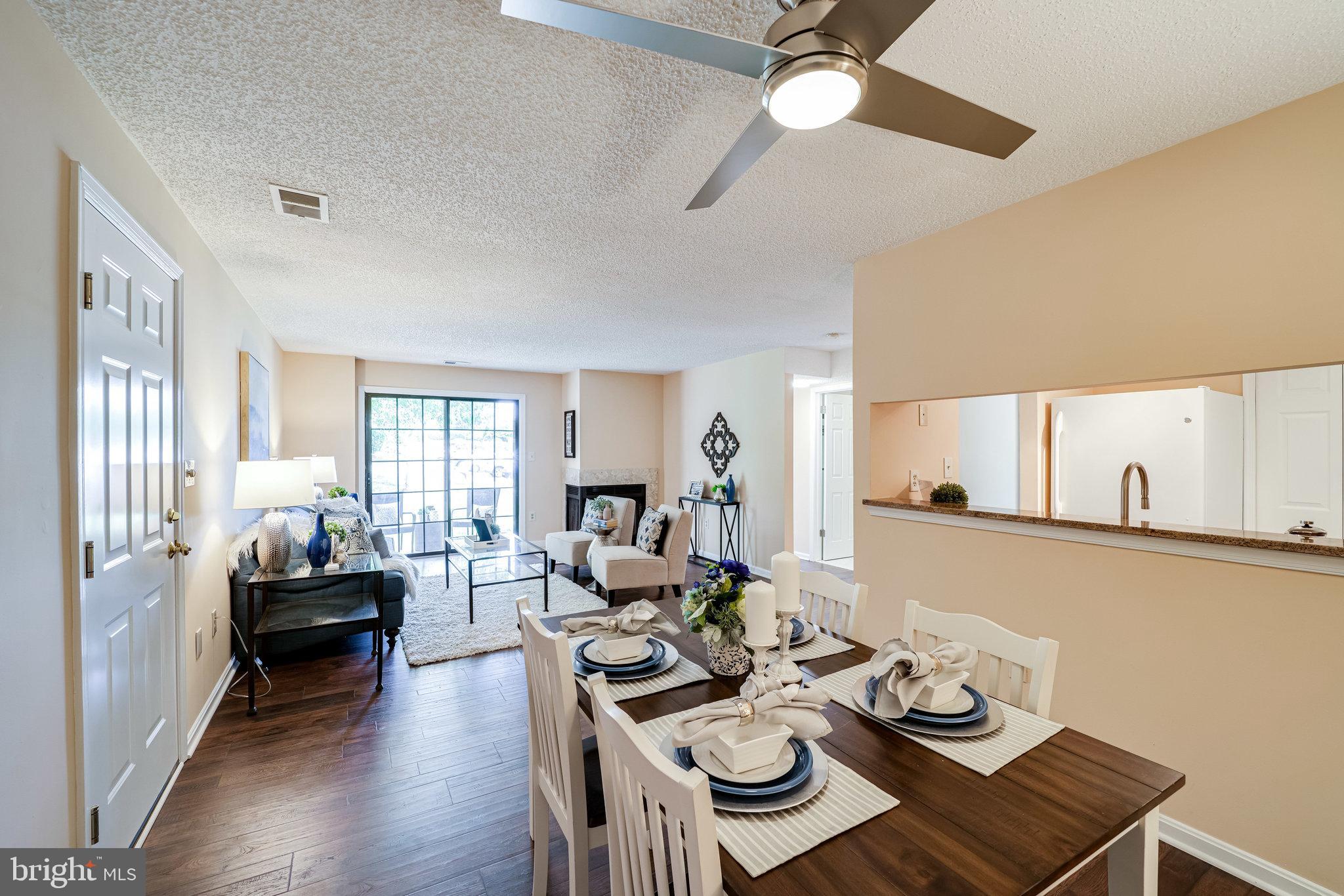 VICTORIA CROSSINGS AT MANCHESTER LAKES - Residential