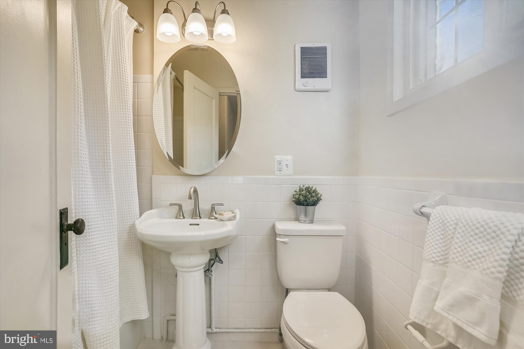 PARKFAIRFAX - Residential Lease