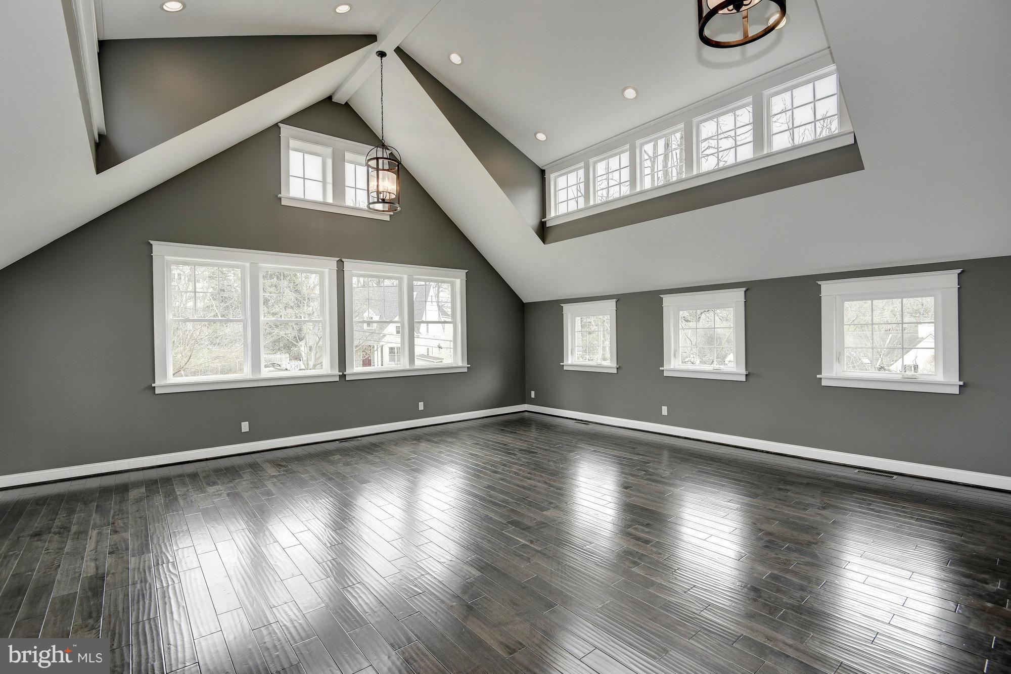 ROSEMONT - Residential