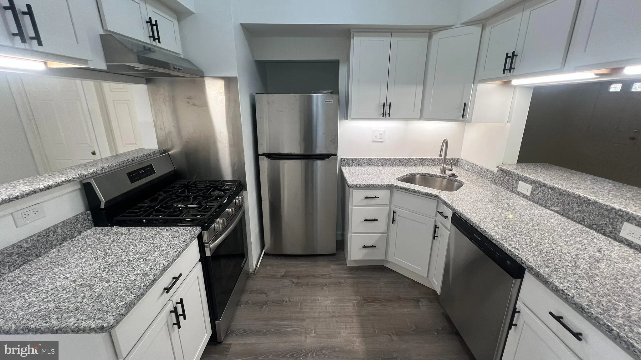 Clementon, New Jersey 08021, United States, 2 Bedrooms Bedrooms, ,2 BathroomsBathrooms,Residential,Active,227729