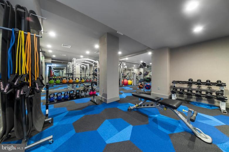 RITTENHOUSE SQUARE - Residential Lease