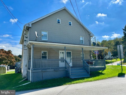 Townhouse For Rent - 156 Water Street<br/> CHRISTIANA, PA 17509