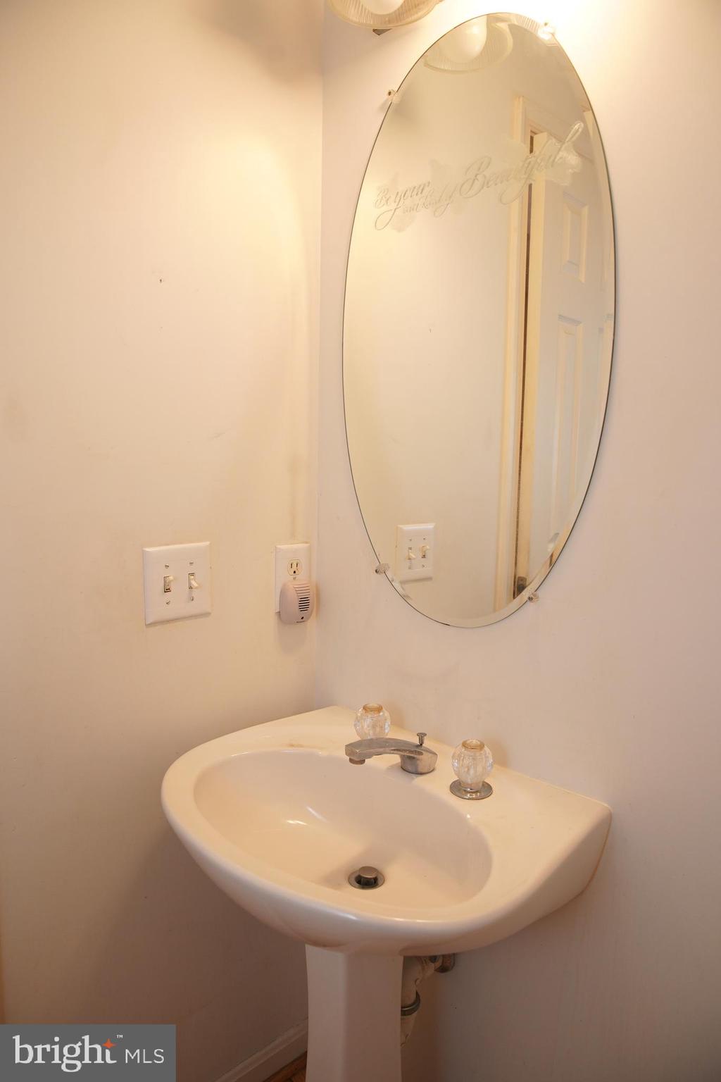 COLLINGTON ESTATES - Residential