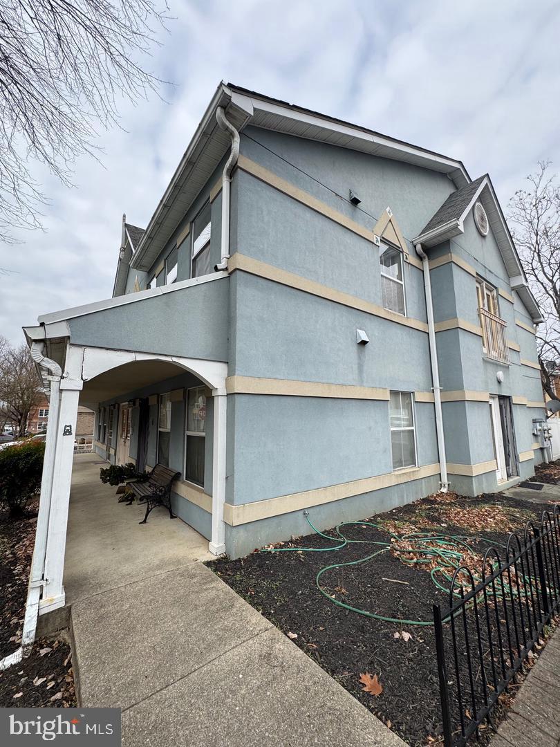 3710 ROOSEVELT PLACE NE 3710