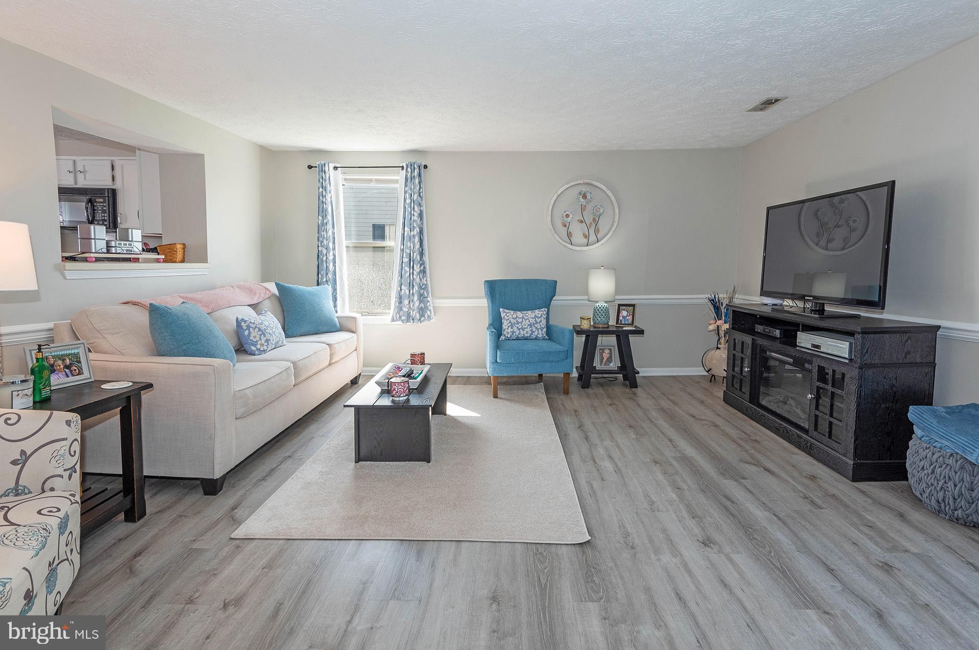 GRAYS LUCK CONDO - Residential