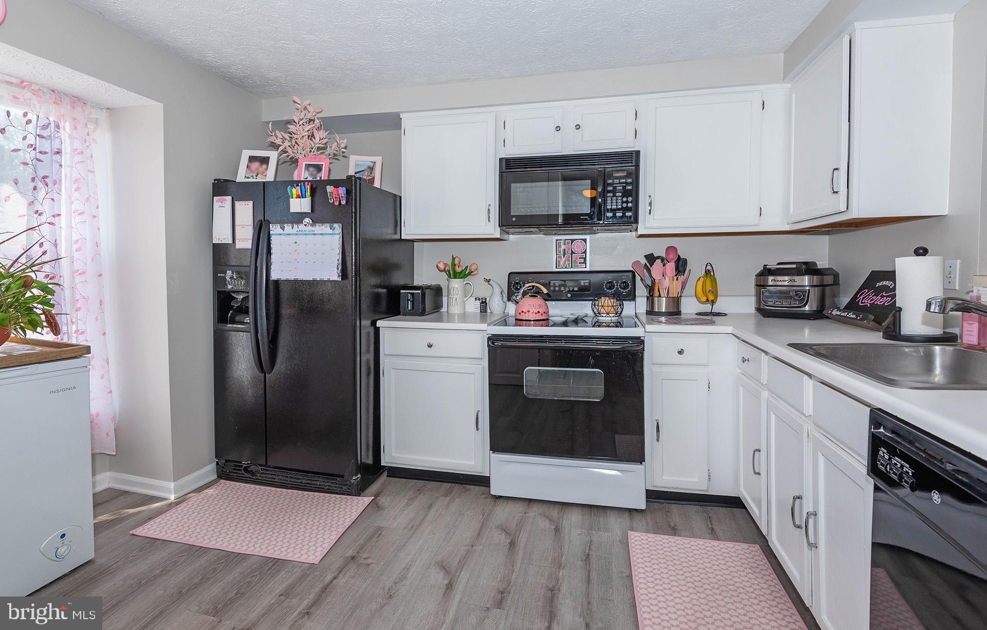 GRAYS LUCK CONDO - Residential