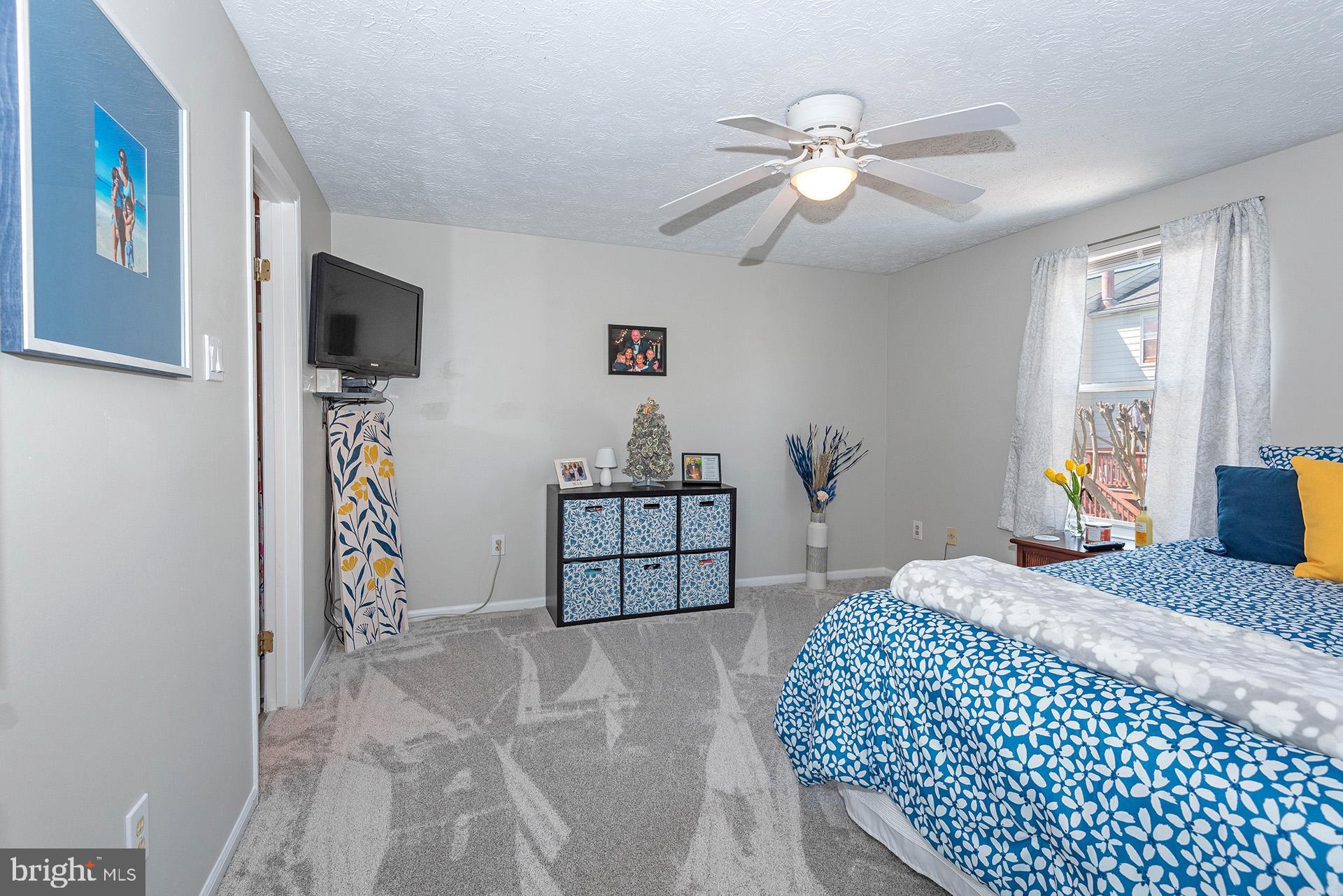 GRAYS LUCK CONDO - Residential