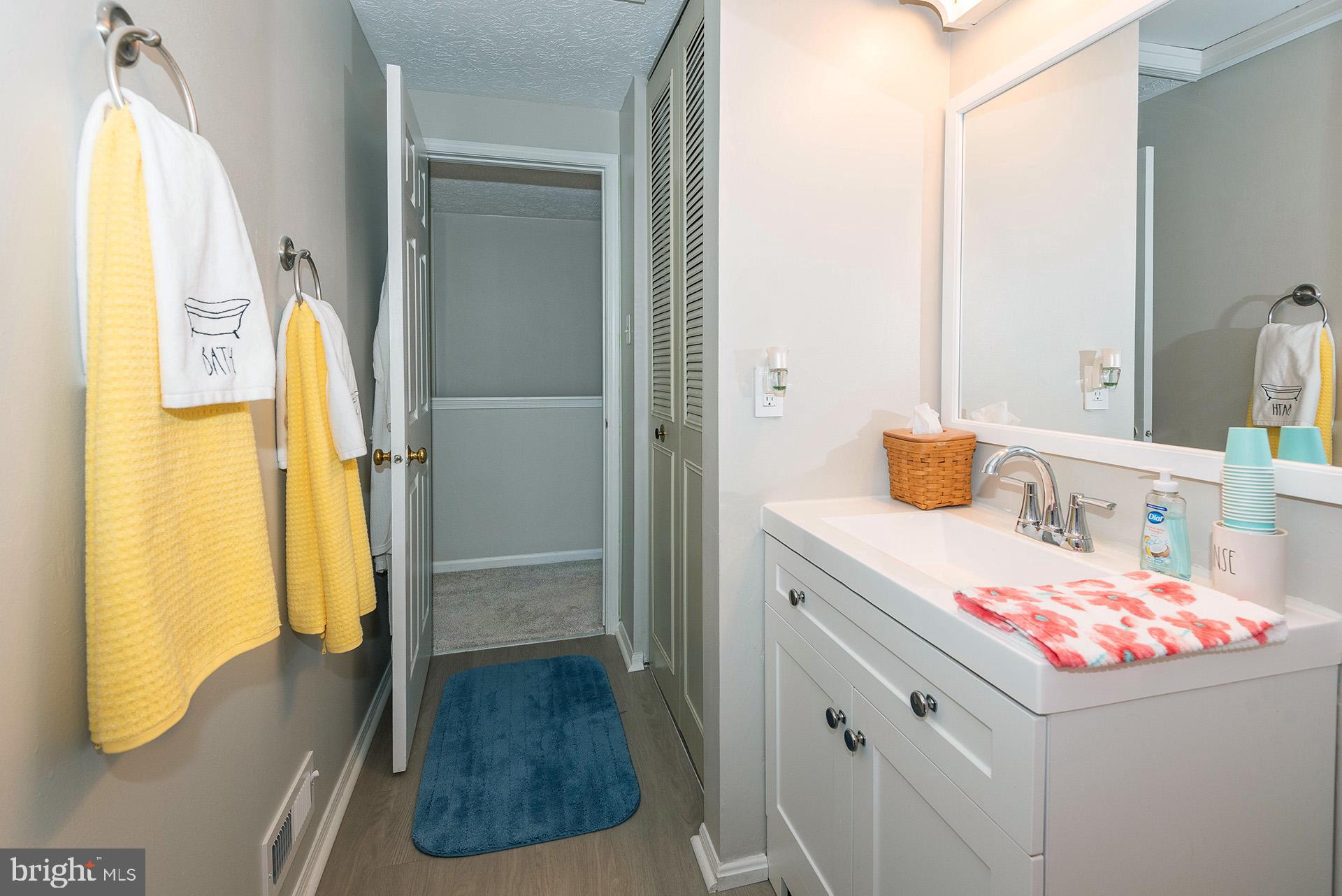 GRAYS LUCK CONDO - Residential