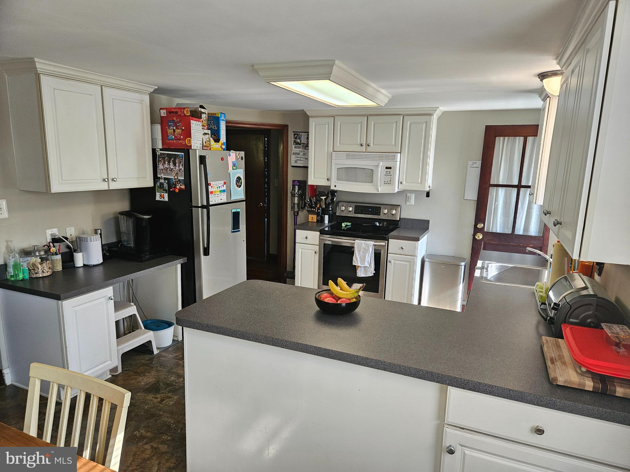 LAFAYETTE HILL - Residential Lease