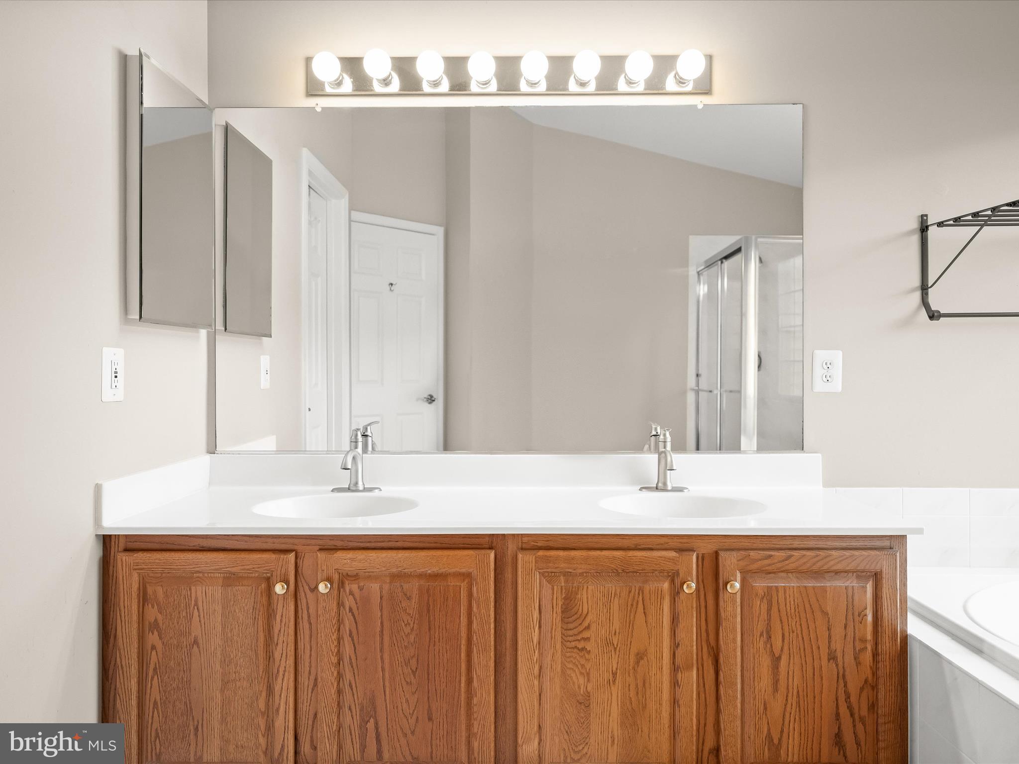 CHANCERY SQUARE - Residential Lease