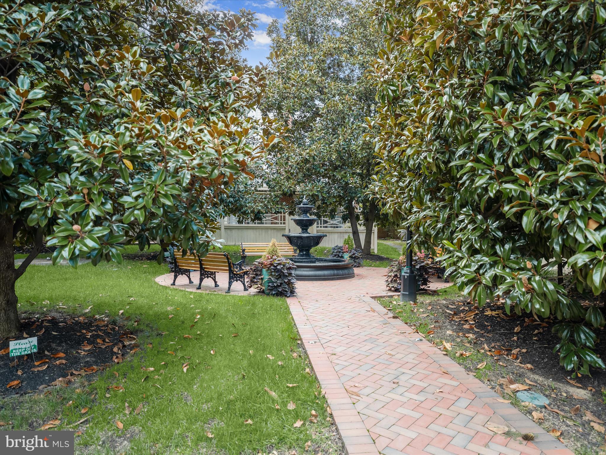 CHANCERY SQUARE - Residential Lease