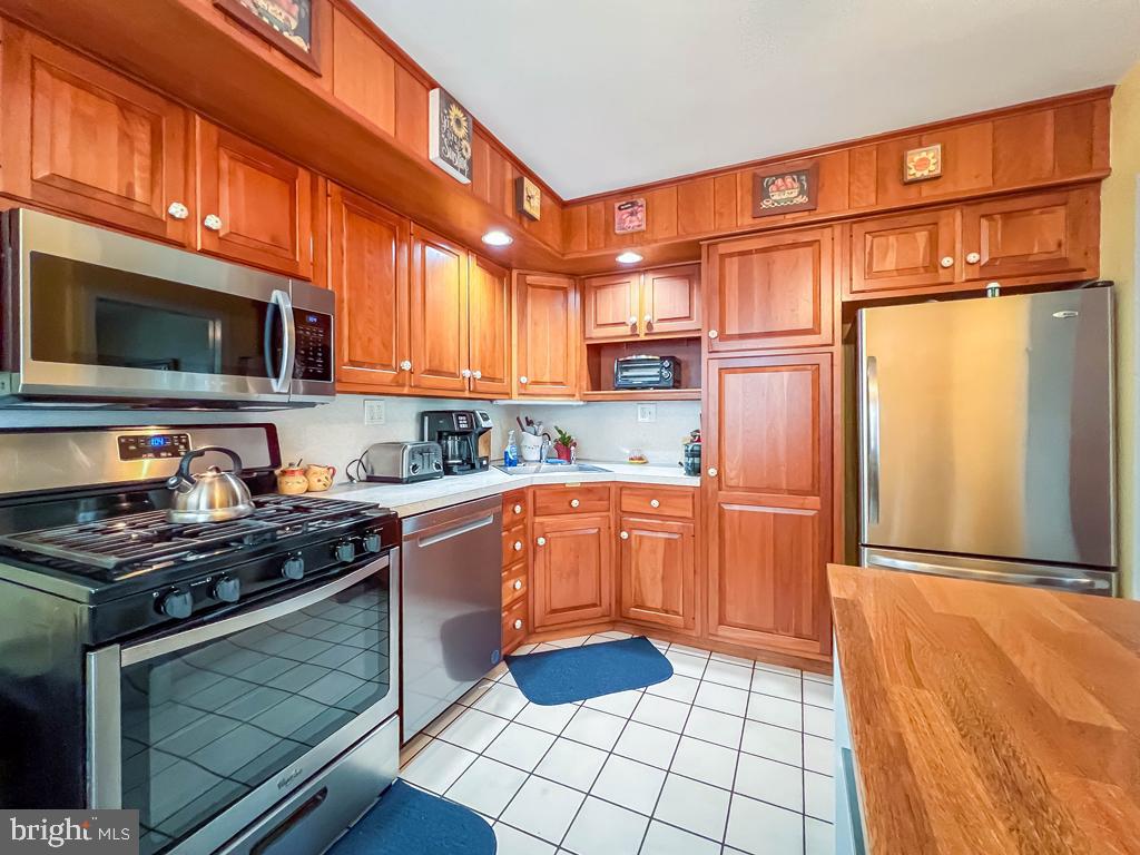 FLOURTOWN - Residential