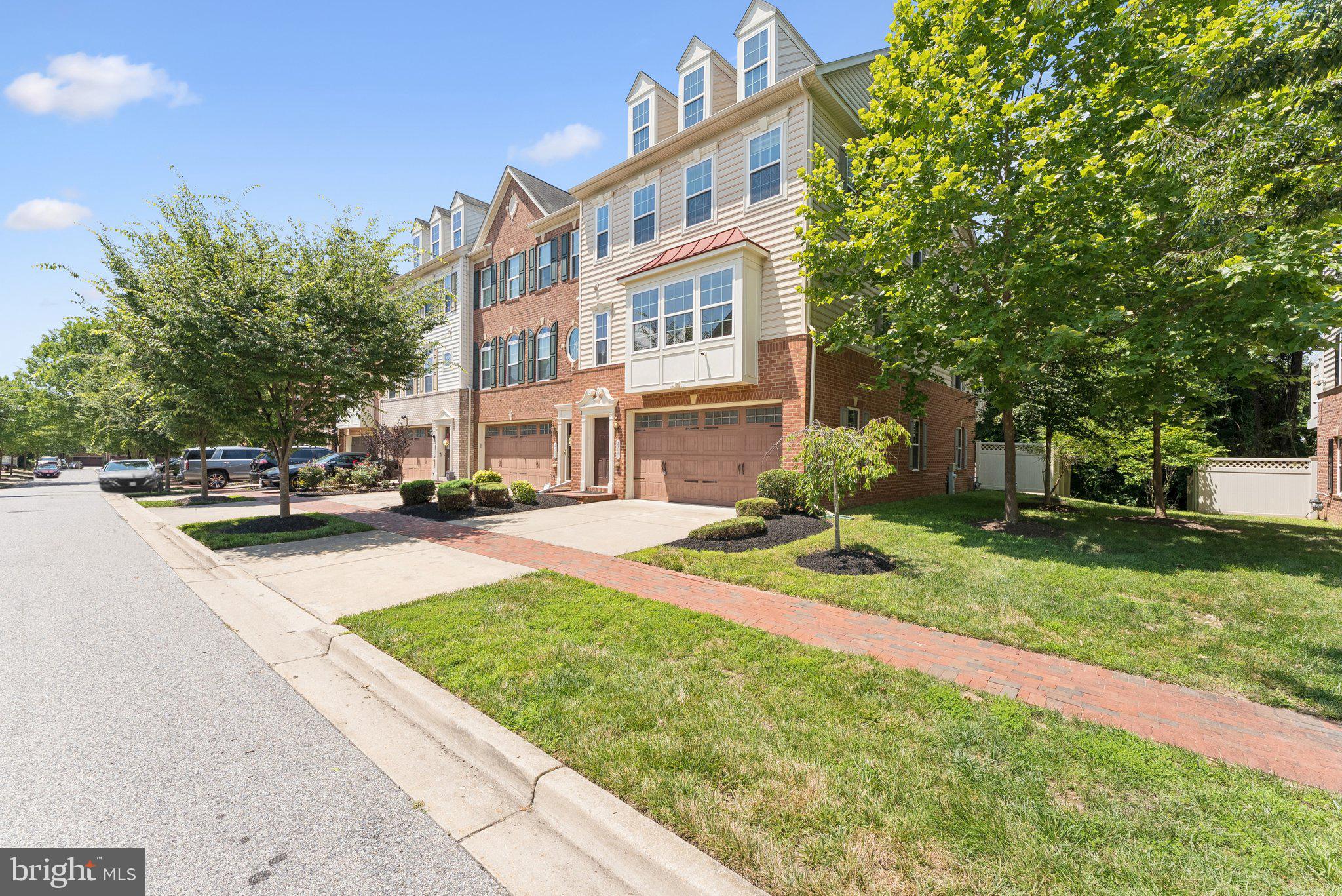 2201 CONGRESBURY PLACE