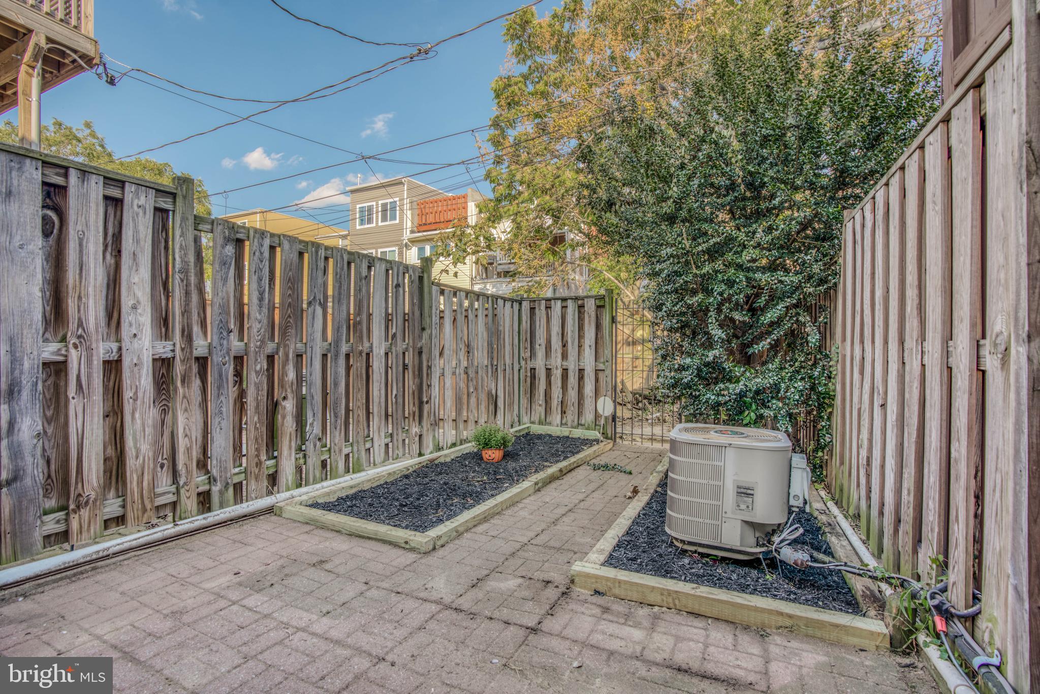 PIGTOWN - Residential