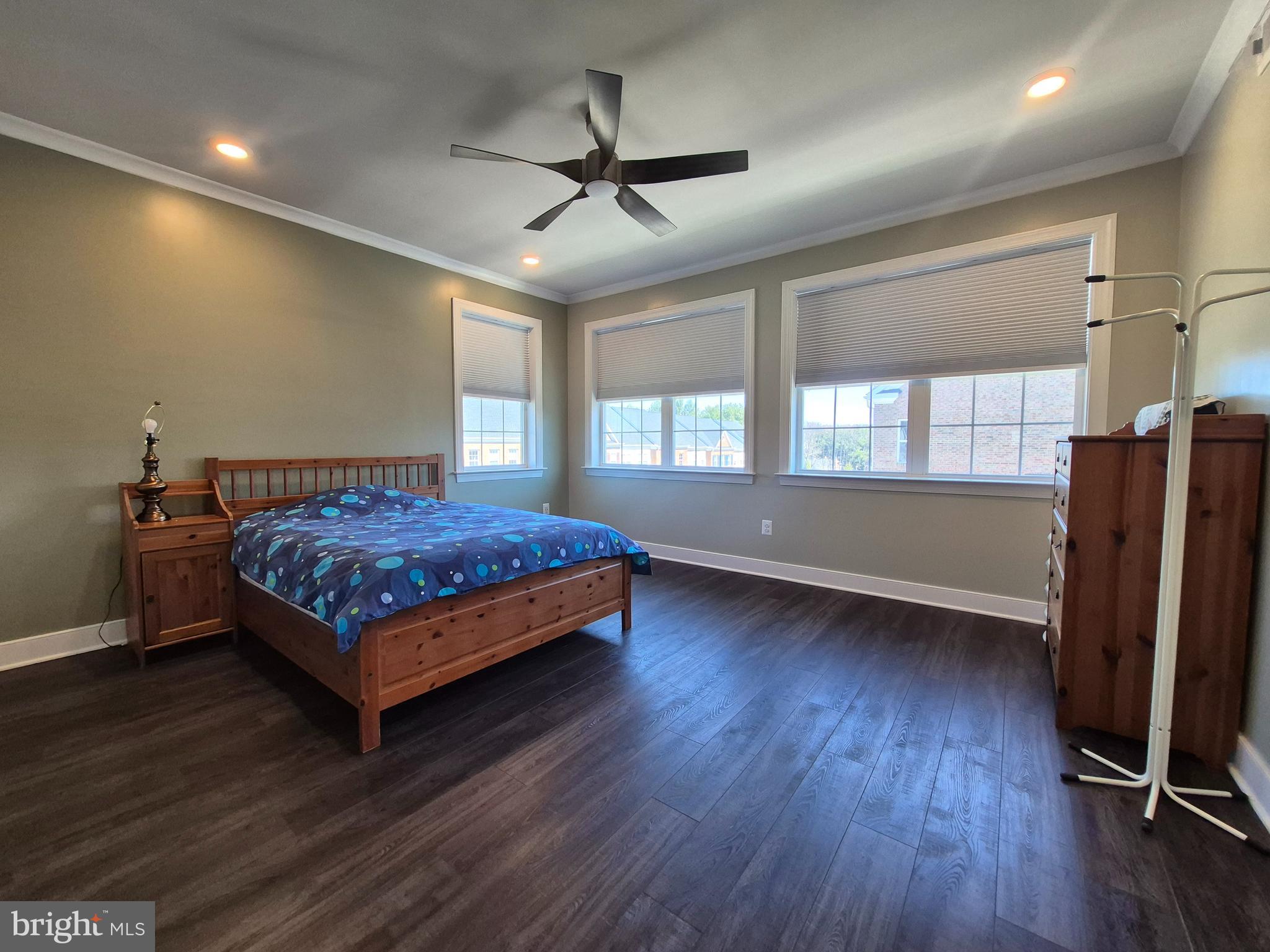 THE CHASE AT QUINCE ORCHARD - Residential