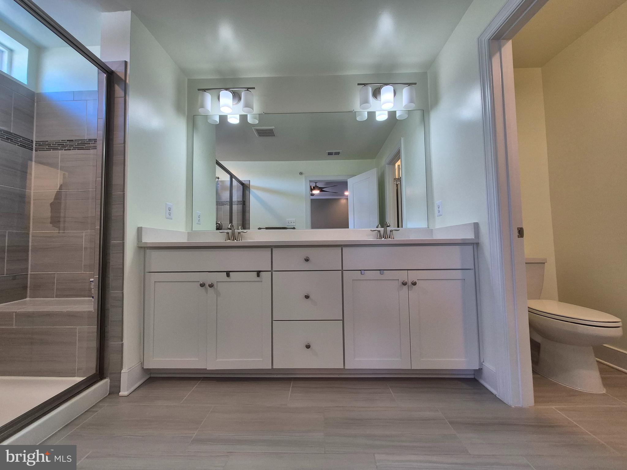 THE CHASE AT QUINCE ORCHARD - Residential