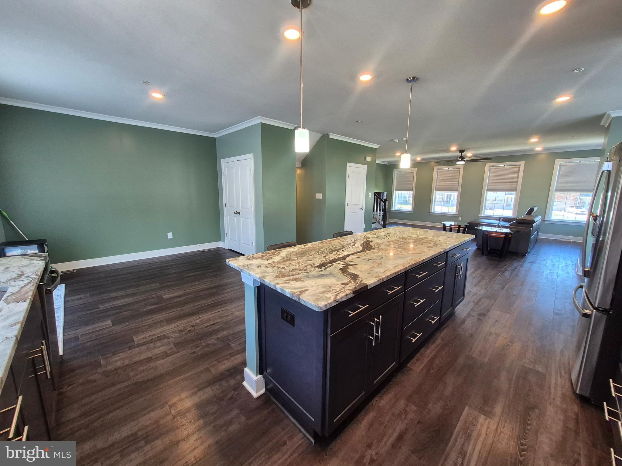 THE CHASE AT QUINCE ORCHARD - Residential