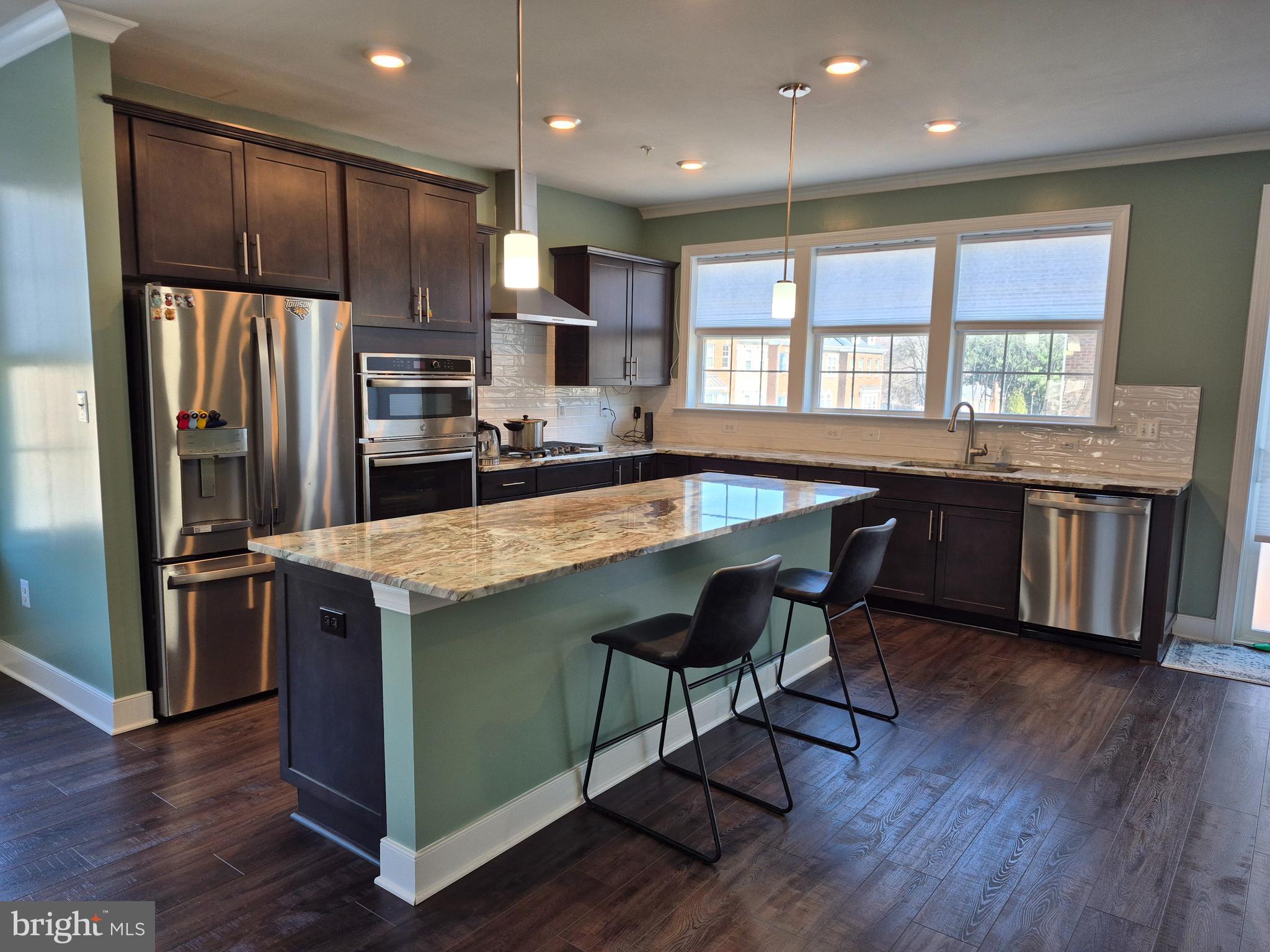 THE CHASE AT QUINCE ORCHARD - Residential