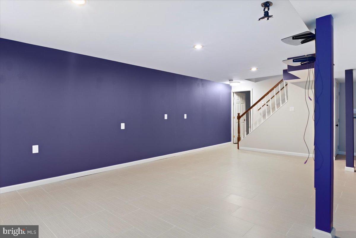 TANTALLON ON THE POTOMAC - Residential