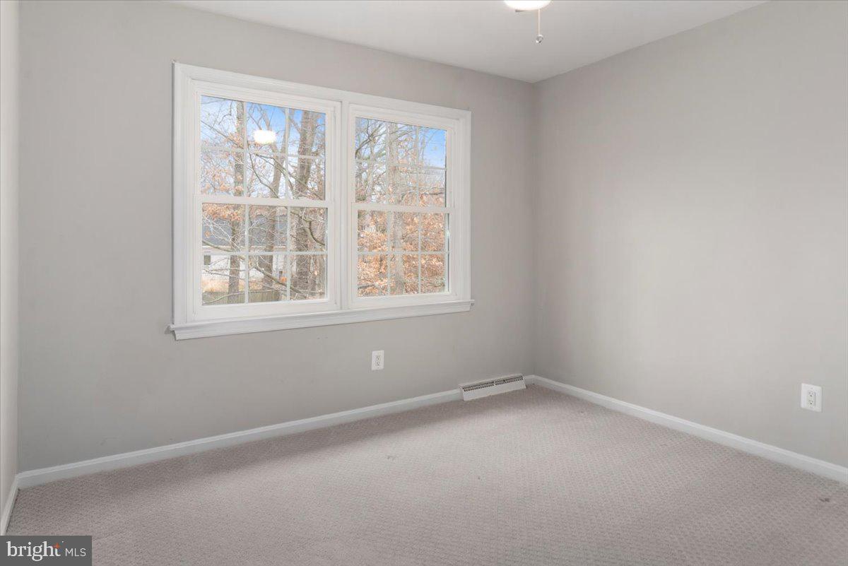 TANTALLON ON THE POTOMAC - Residential