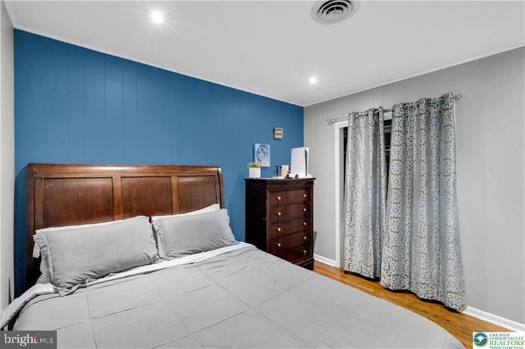 PARKSIDE COURTS - Residential