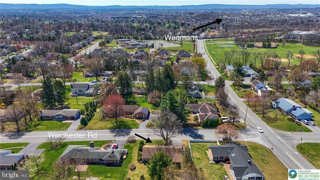 PARKSIDE COURTS - Residential